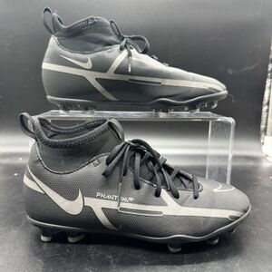 Nike Phantom GT2 Black Silver Soccer Cleats Youth Size 2Y Lightweight EUC